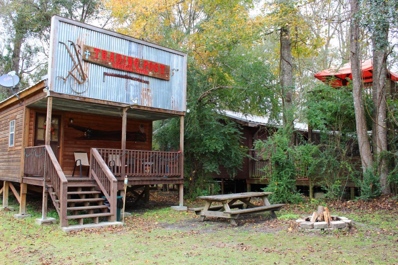Berry Creek Cabins Hotel Isabel Екстериор снимка