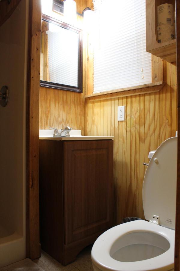 Berry Creek Cabins Hotel Isabel Екстериор снимка