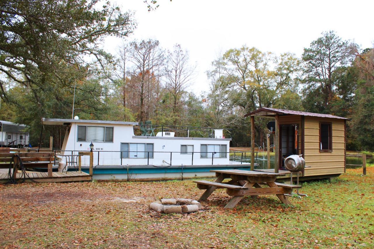 Berry Creek Cabins Hotel Isabel Екстериор снимка