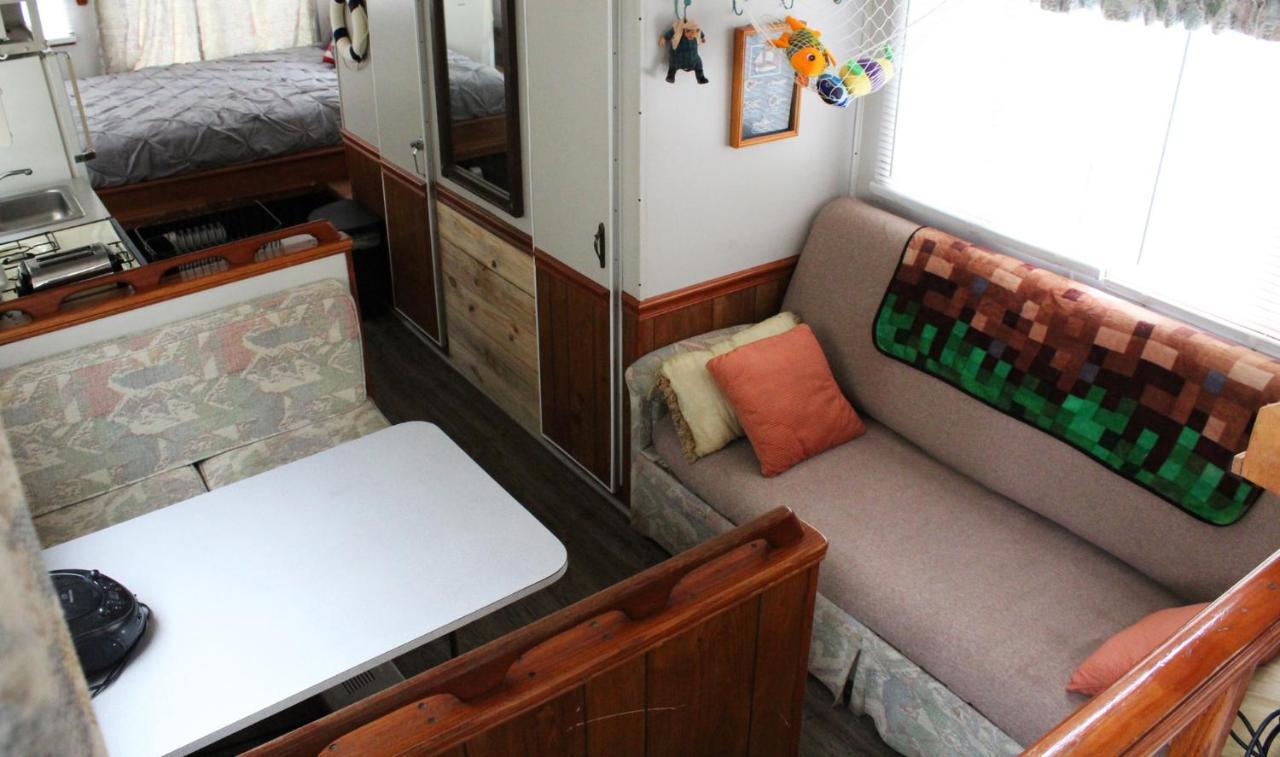 Berry Creek Cabins Hotel Isabel Екстериор снимка