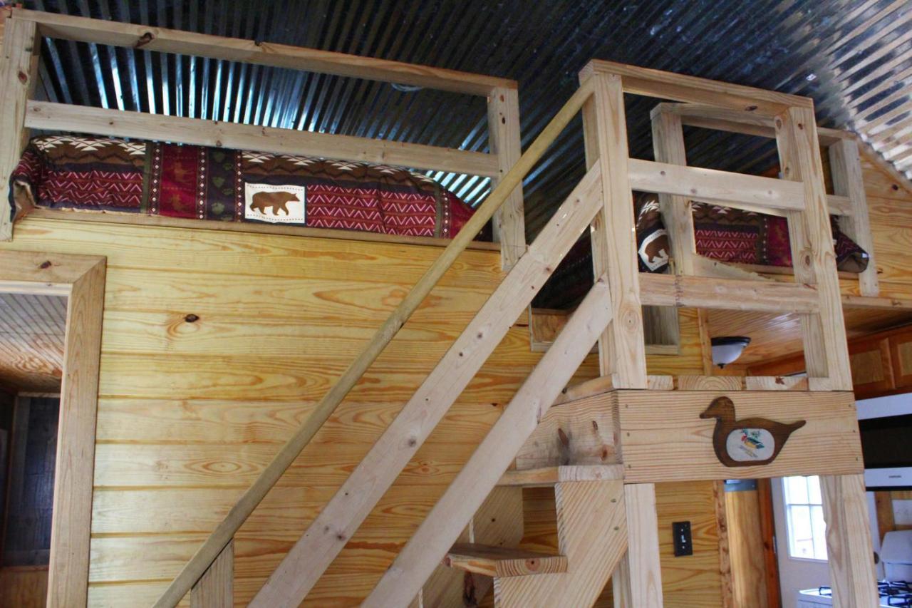 Berry Creek Cabins Hotel Isabel Екстериор снимка